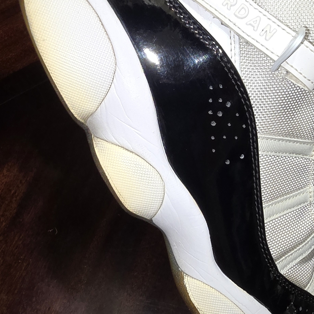 Jordan 6 Rings - Picture 9 of 10